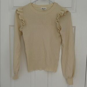 &merci ⭐️ Cream lightweight sweater with ruffles on the shoulders